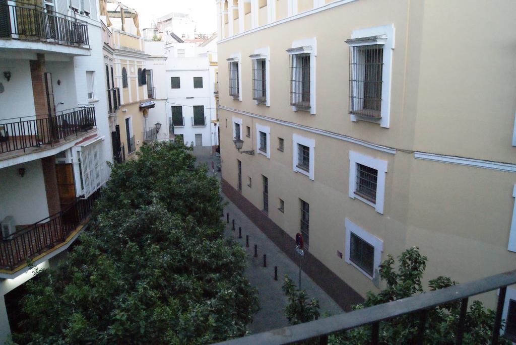 Apartamentos Turisticos La Encarnacion Sevilla Eksteriør billede