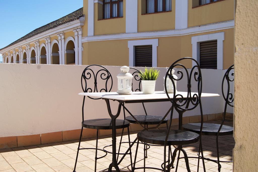 Apartamentos Turisticos La Encarnacion Sevilla Eksteriør billede