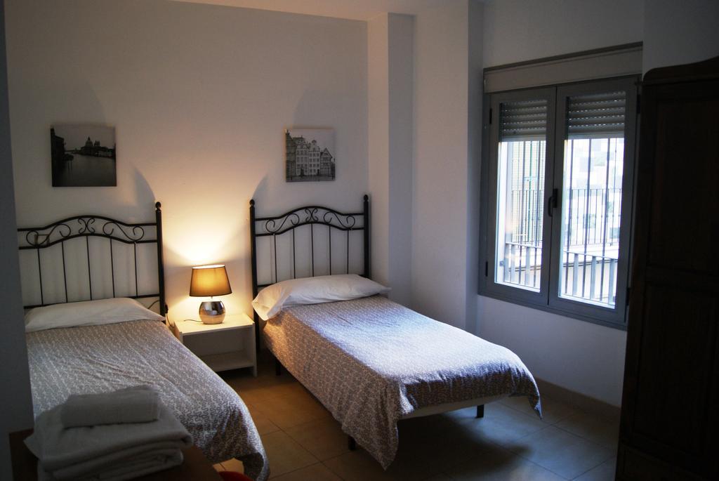 Apartamentos Turisticos La Encarnacion Sevilla Eksteriør billede